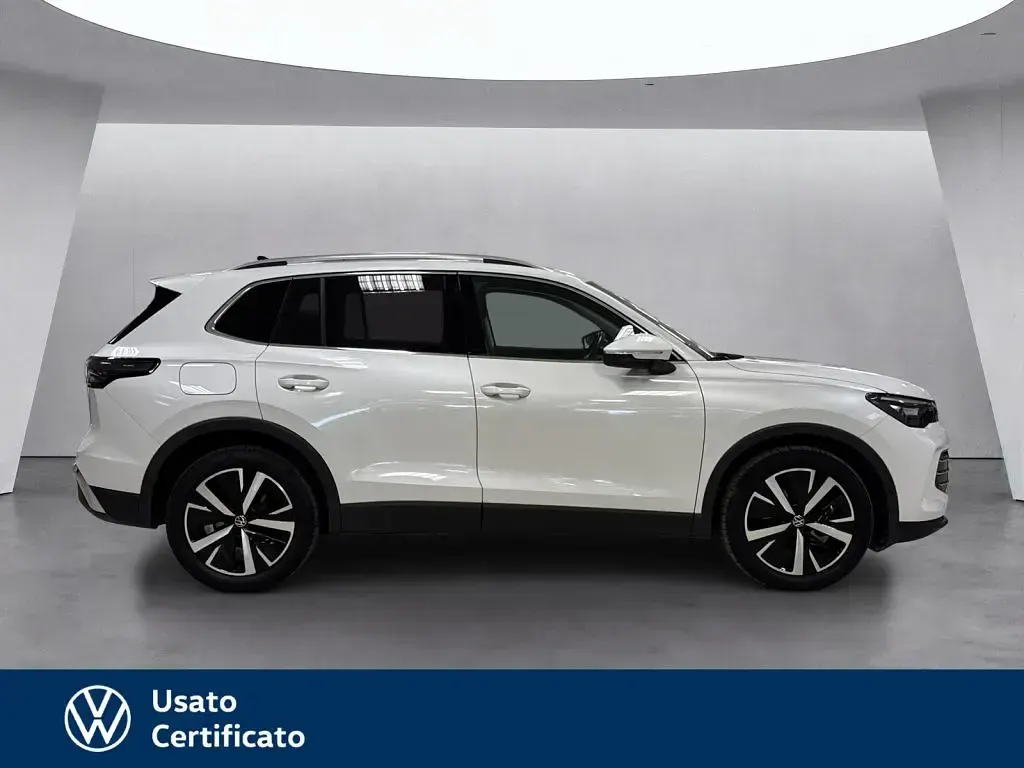 Usata VW Tiguan Elegance 150 CV (110 kW) 2024 Bianco / pastello SUV