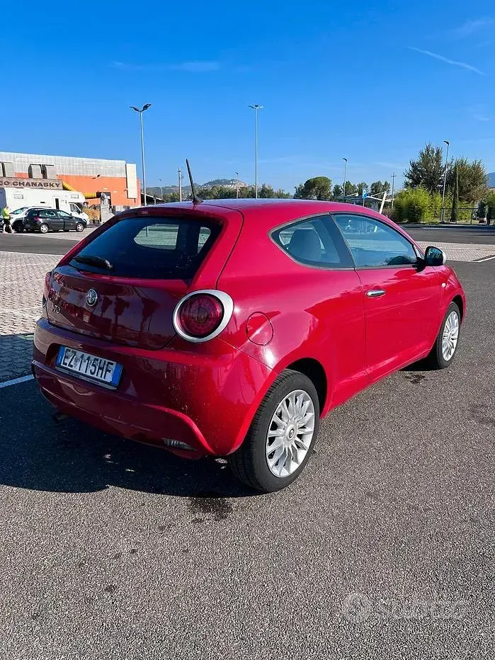 Usata Alfa Romeo MiTo 77 CV (56 kW) 2015 Rosso Utilitaria
