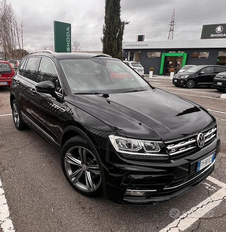 Usata VW Tiguan R-line 116 CV (85 kW) 2019 Nero SUV