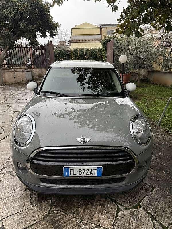 Usata Mini Cooper D 116 CV (85 kW) 2017 Utilitaria