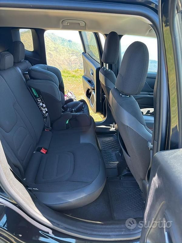 Usata Jeep Renegade Limited 120 CV (88 kW) 2015 Nero SUV