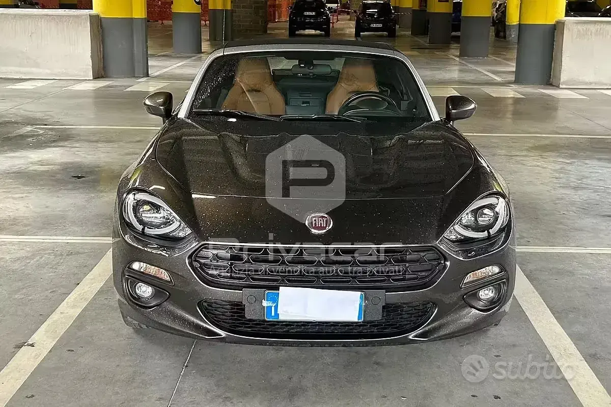Usata Fiat 124 Spider 140 CV (102 kW) 2017 Marrone Cabrio