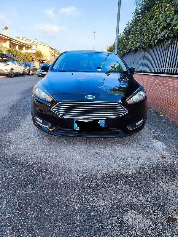 Usata Ford Focus 120 CV (88 kW) 2016 Nero Berlina
