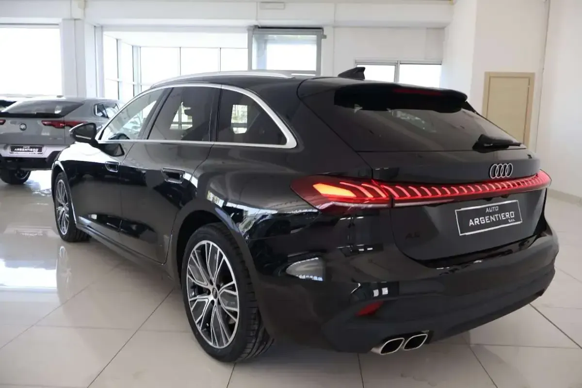 Usata Audi A5 Advanced Plus 204 CV (150 kW) 2025 Nero mito met Station wagon