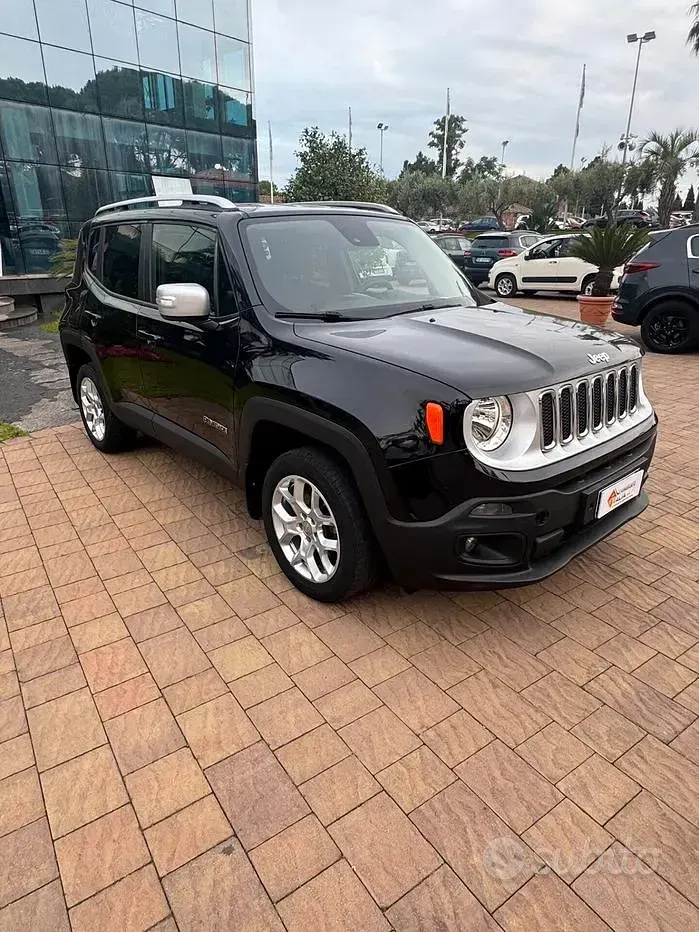 Usata Jeep Renegade Longitude 140 CV (102 kW) 2015 Nero SUV