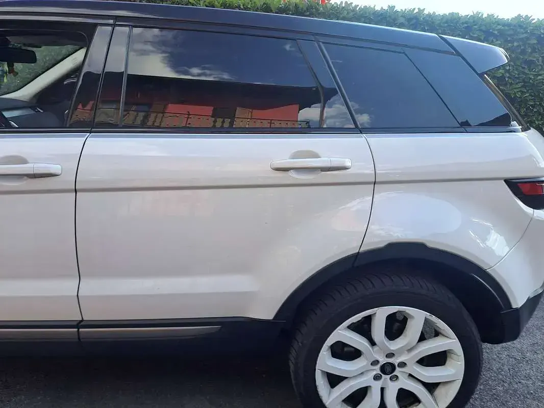 Usata Land Rover Range Rover evoque 150 CV (110 kW) 2015 Bianco SUV