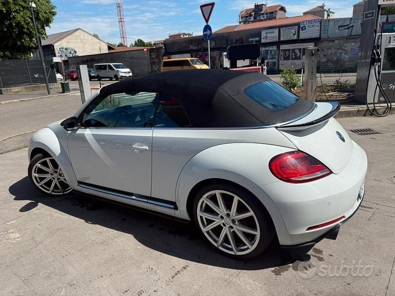 Usata VW Beetle Cabriolet Sport 211 CV (155 kW) 2014 Bianco Cabrio