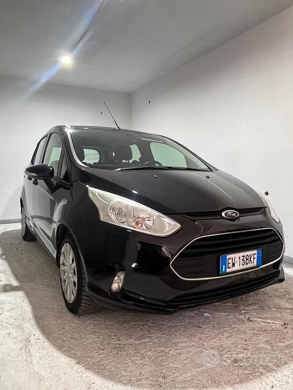 Usata Ford B-MAX Business Edition 90 CV (66 kW) 2014 Nero Monovolume