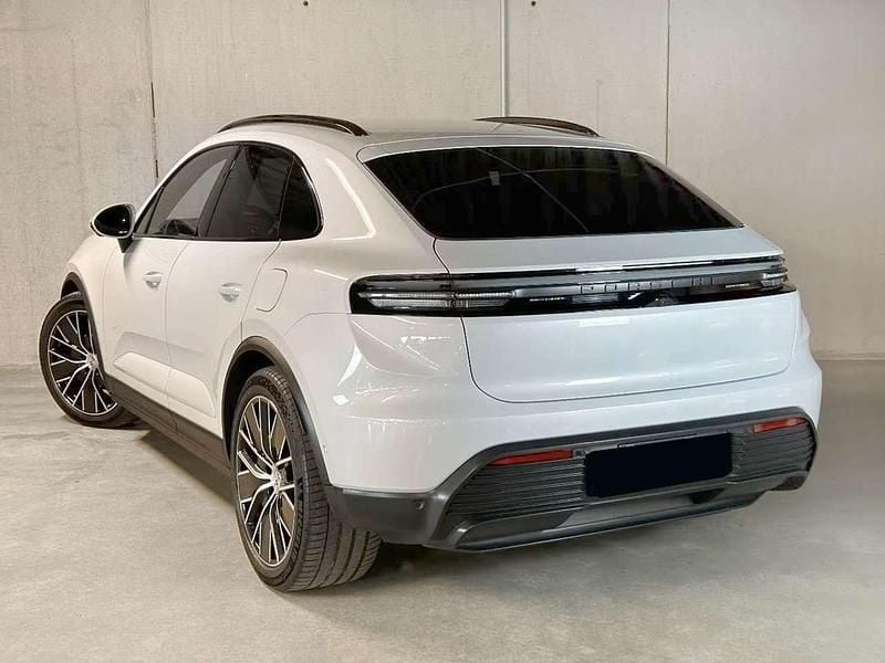 Usata Porsche Macan 300 kW (408 CV) 2024 Bianco SUV