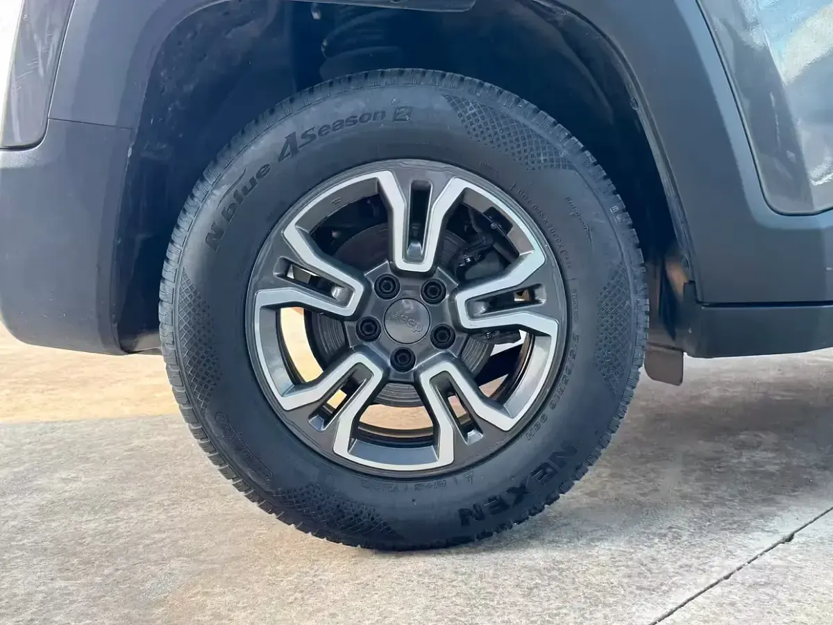 Usata Jeep Renegade Longitude 120 CV (88 kW) 2019 Grigio SUV