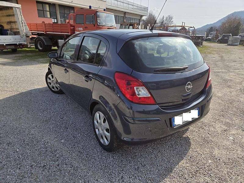 Używany Opel Corsa Enjoy 80 KM (58 kW) 2009 Czarny Hatchback