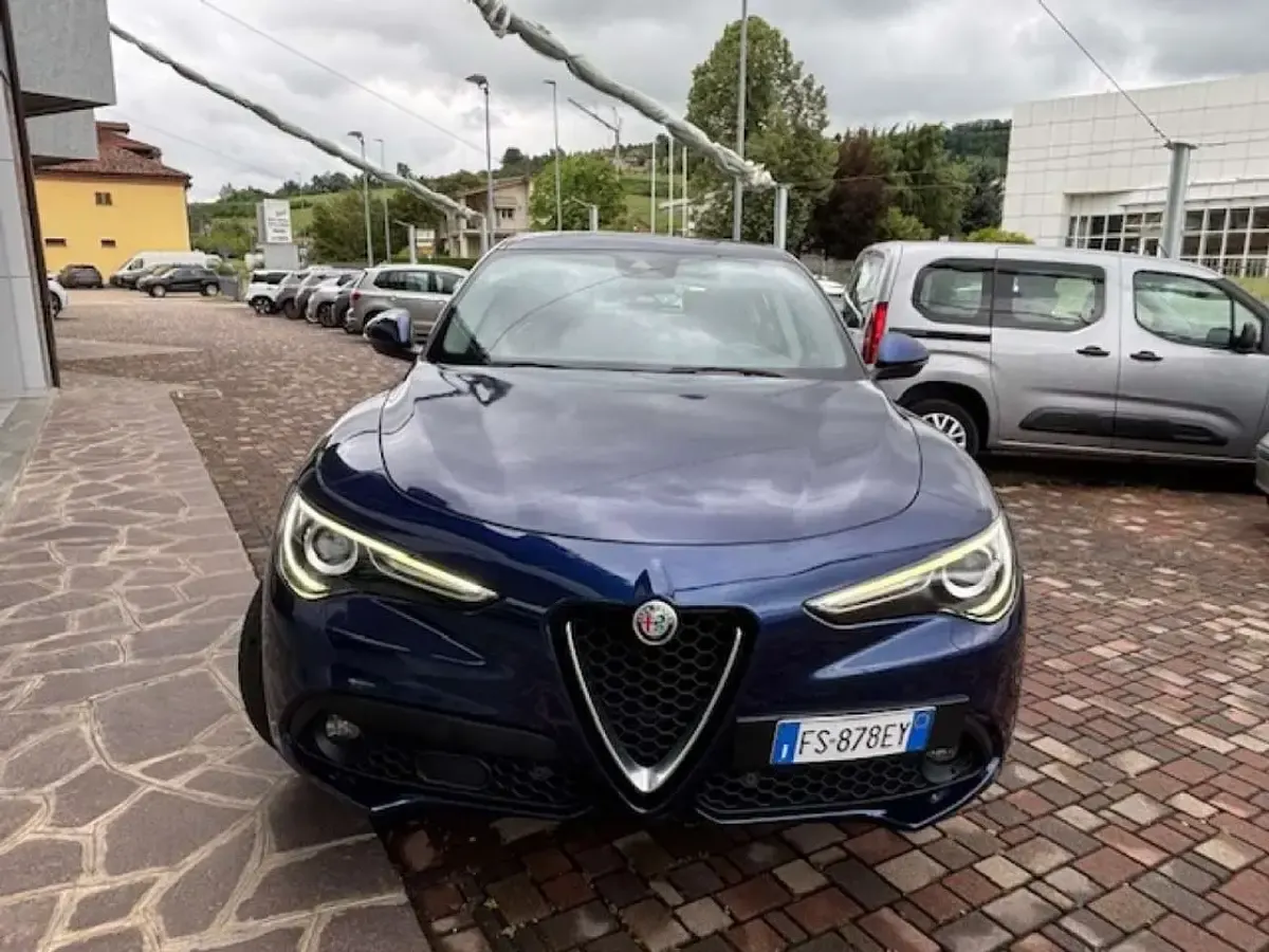 Usata Alfa Romeo Stelvio Executive 209 CV (153 kW) 2018 Antracite SUV