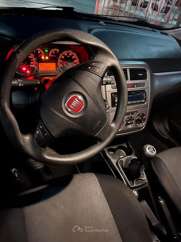 Usata Fiat Punto 75 CV (55 kW) 2014 Nero Utilitaria