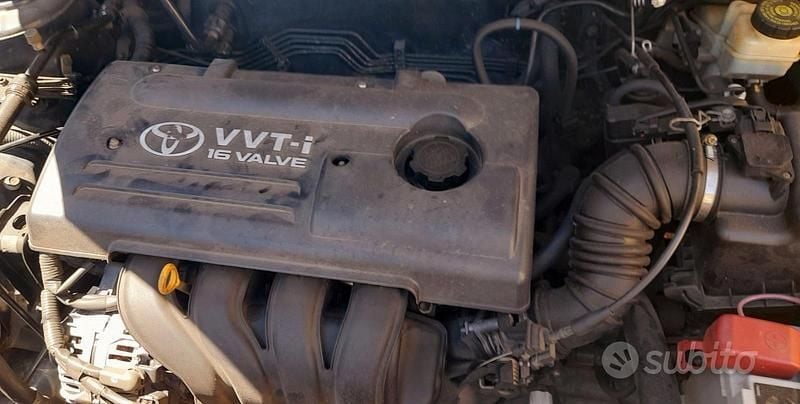 Usata Toyota Corolla 97 CV (71 kW) 2002 Blu Utilitaria