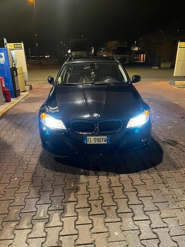 Usata BMW 318 2012 Station wagon