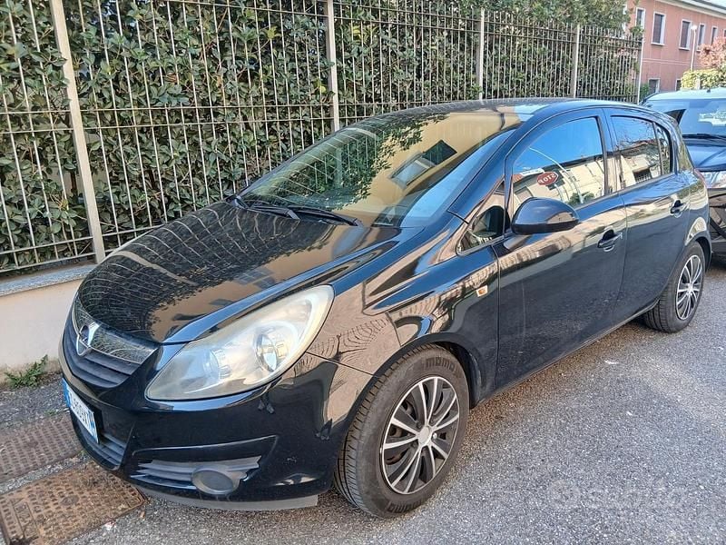 Usata Opel Corsa Club 80 CV (58 kW) 2009 Nero Utilitaria