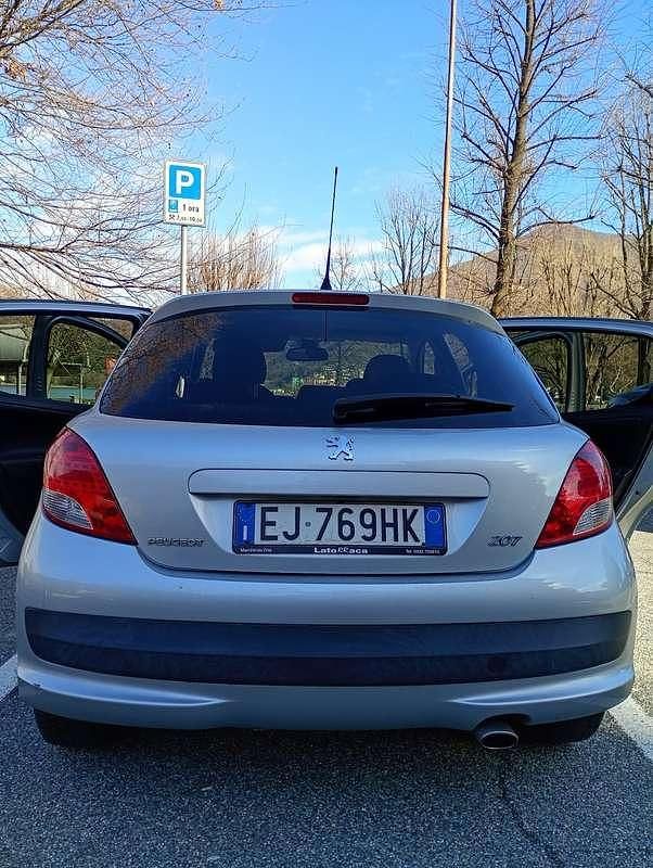 Usata Peugeot 207 95 CV (69 kW) 2011 Berlina