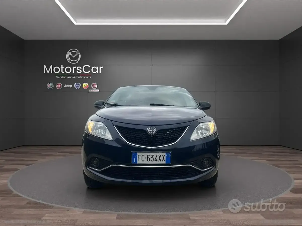 Usata Lancia Ypsilon 85 CV (62 kW) 2016 Utilitaria
