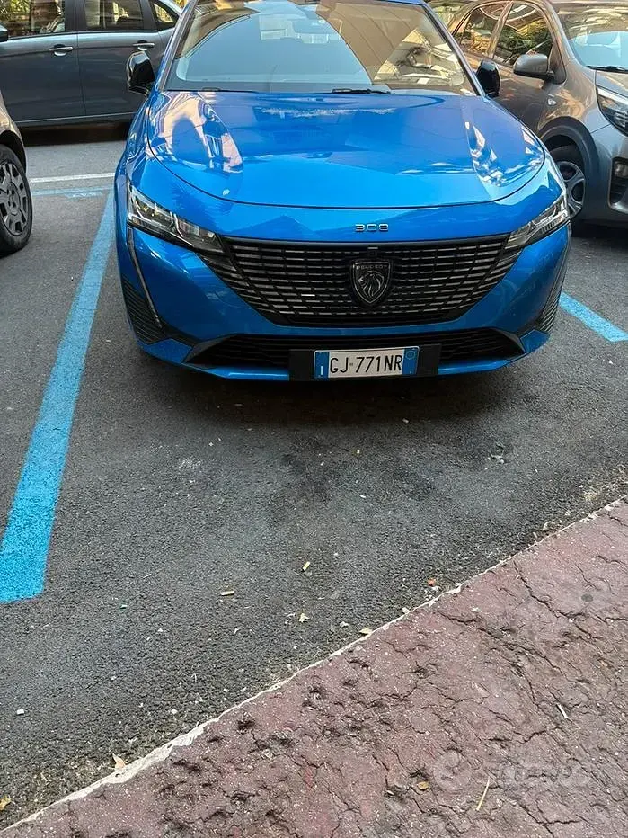 Usata Peugeot 308 131 CV (96 kW) 2022 Bluazzurro Berlina