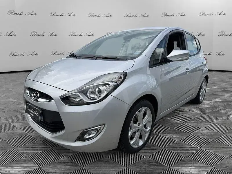 Usata Hyundai ix20 Style 125 CV (91 kW) 2012 Argento Utilitaria