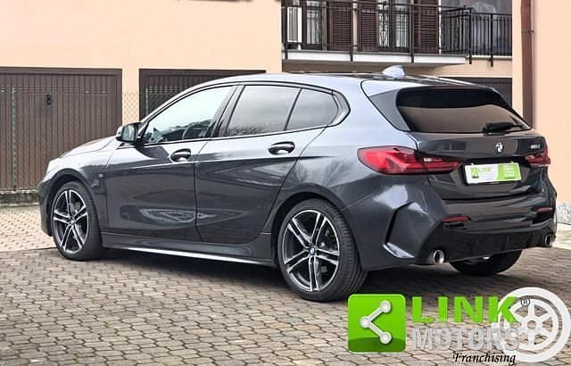 Usata BMW 118 Shadowline 150 CV (110 kW) 2021 Grigio scuro Utilitaria