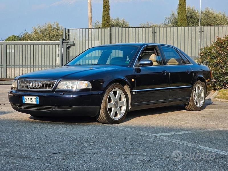 Usata Audi A8 340 CV (250 kW) 1998 Blu Berlina