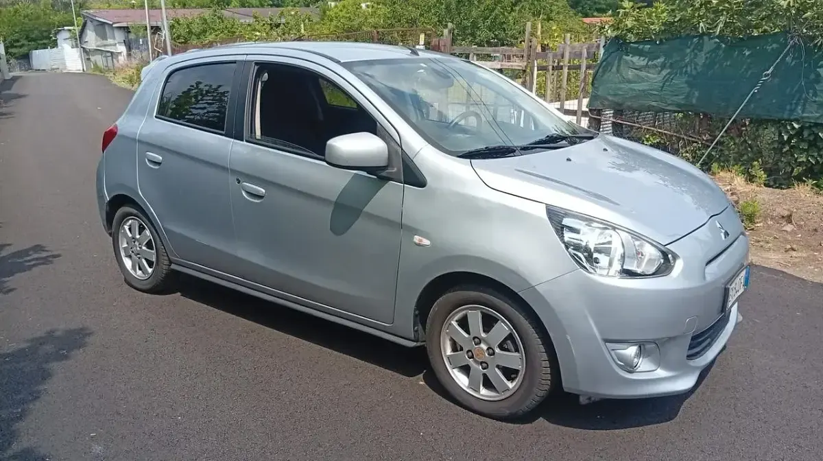 Usata Mitsubishi Space Star 69 CV (50 kW) 2014 Argento Monovolume