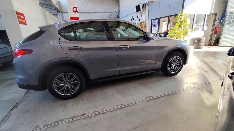 Usata Alfa Romeo Stelvio Business 190 CV (139 kW) 2019 Grigio SUV