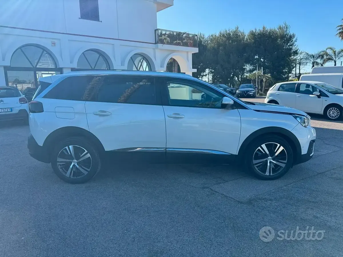 Usata Peugeot 5008 Allure 131 CV (96 kW) 2018 Bianco SUV