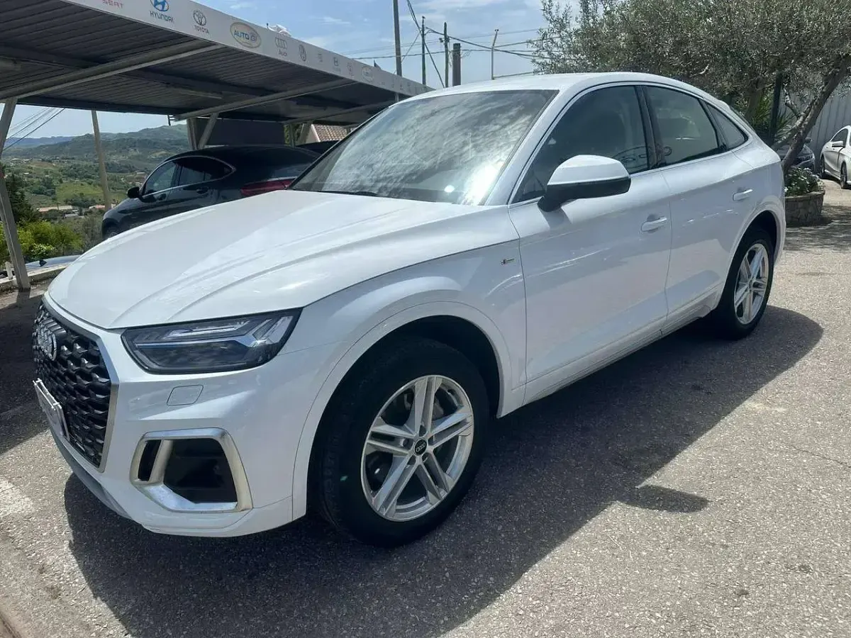 Usata Audi Q5 Sportback S-Line 204 CV (150 kW) 2024 Bianco SUV