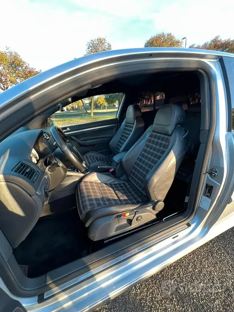 Usata VW Golf V GTI 230 CV (169 kW) 2008 Grigio Utilitaria