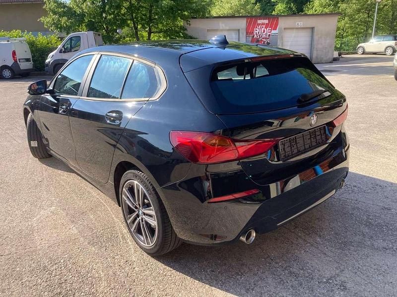 Usata BMW 118 Advantage 150 CV (110 kW) 2020 Nero Utilitaria