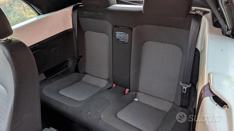 Usata VW New Beetle 105 CV (77 kW) 2007 Utilitaria