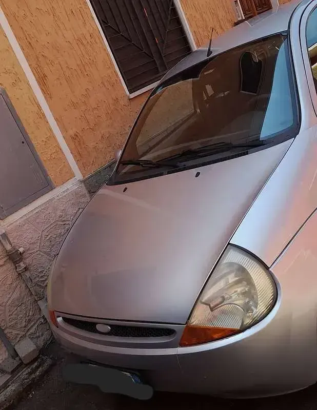 Usata Ford Ka Collection 69 CV (50 kW) 2003 Argento Utilitaria
