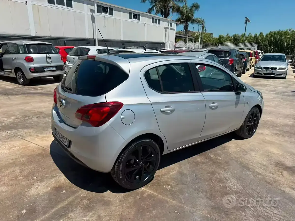 Usata Opel Corsa Innovation 90 CV (66 kW) 2017 Grigio Utilitaria