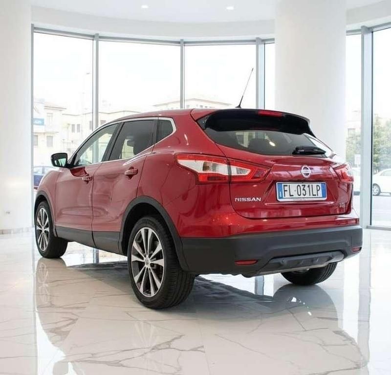 Usata 2017 Nissan Qashqai Tekna+ SUV | 9500 € (Super prezzo) - Immagine 1/3