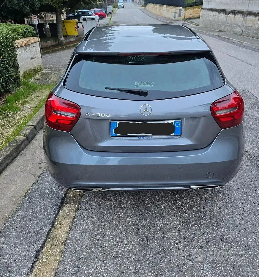 Usata Mercedes 200 136 CV (100 kW) 2017 Grigio Berlina