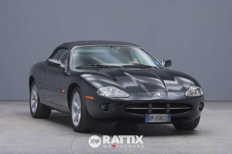 Nero Usata 1997 Jaguar XK8 Cabrio | 22.893 € - Immagine 1/4