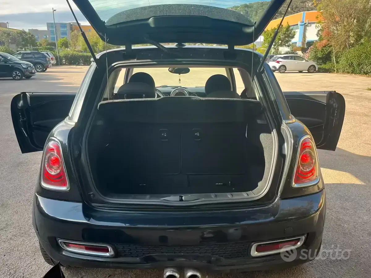 Usata Mini Cooper SD 143 CV (105 kW) 2013 Nero Utilitaria