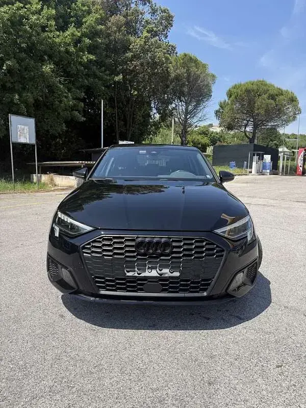 Usata Audi A3 110 CV (80 kW) 2023 Nero Berlina