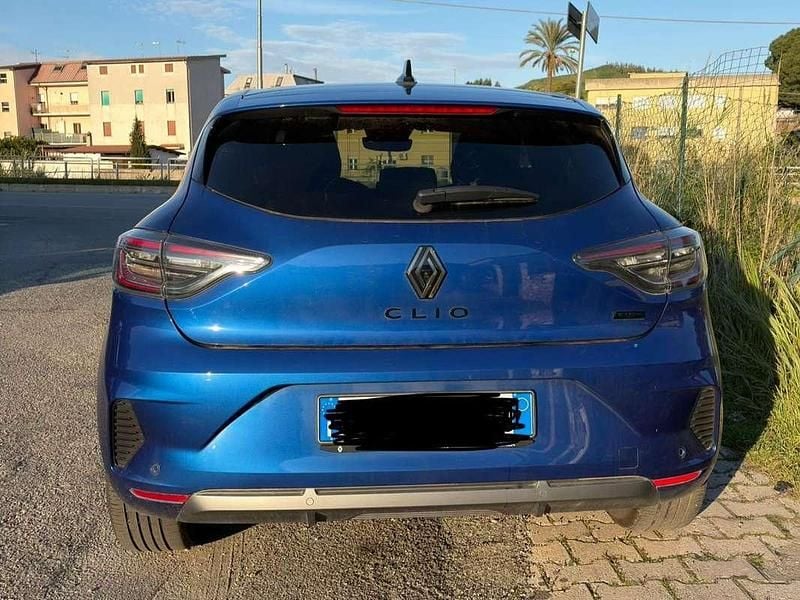 Usata Renault Clio V Esprit Alpine 91 CV (66 kW) 2024 Blu/azzurro Berlina