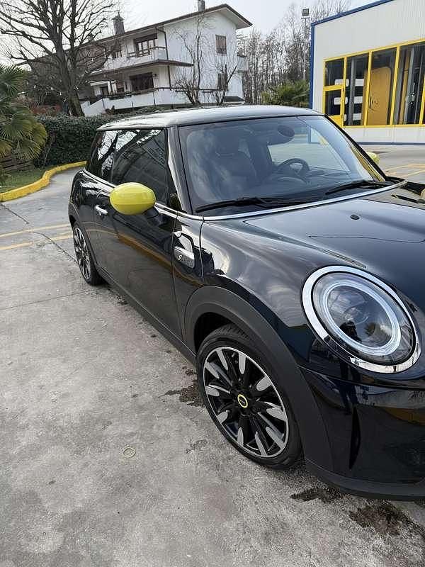 Usata Mini Cooper SE 75 kW (102 CV) 2021 Utilitaria