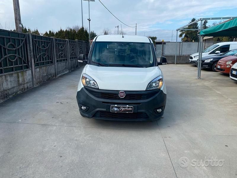 Usata Fiat Doblò 95 CV (69 kW) 2018 Bianco Monovolume