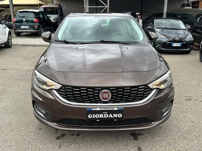 Usata Fiat Tipo 95 CV (69 kW) 2017 Marrone Berlina
