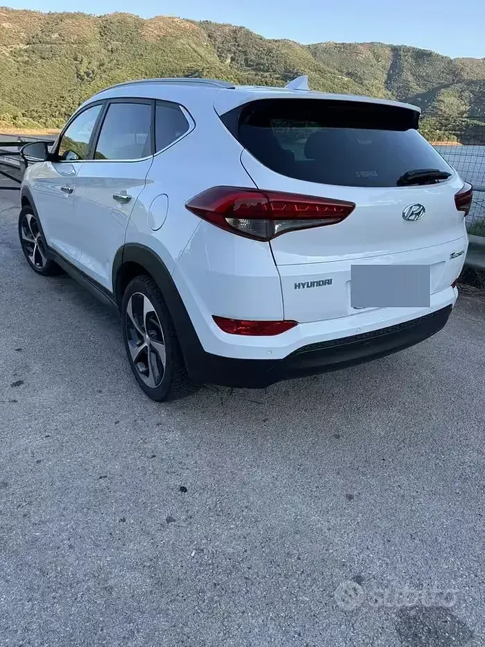 Usata Hyundai Tucson 116 CV (85 kW) 2018 Bianco SUV