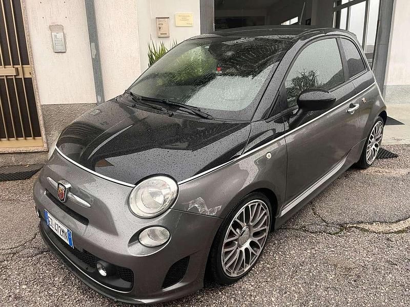 Usata Abarth 595 Custom 135 CV (99 kW) 2015 Grigio/nero Utilitaria