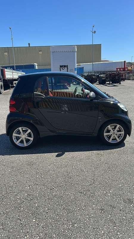 Usata 2011 Smart ForTwo Coupé Passion Due volumi | 4300 € (Ottimo prezzo) - Immagine 1/4