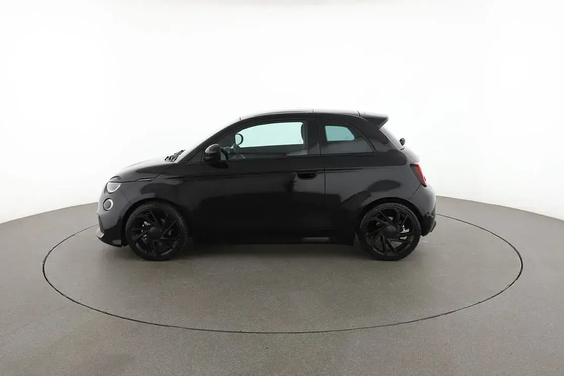 Usata Abarth 500e Turismo 114 kW (155 CV) 2023 Nero Utilitaria