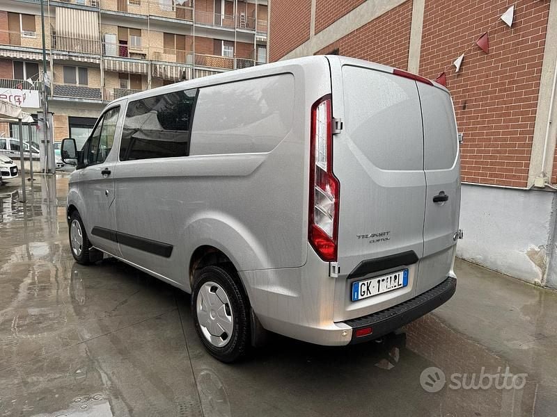 Usata Ford Transit Custom 136 CV (100 kW) 2022 Grigio Monovolume