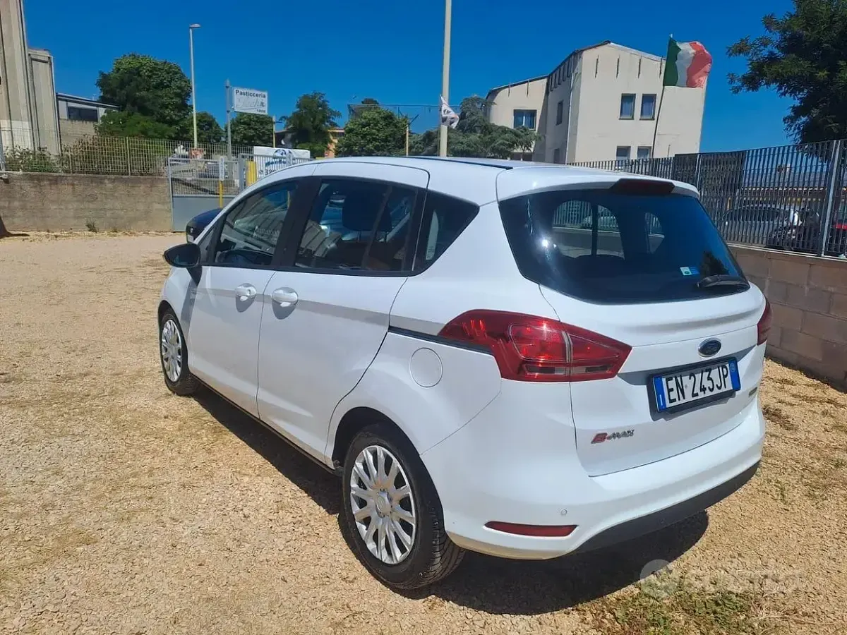Usata Ford B-MAX 95 CV (69 kW) 2012 Bianco Monovolume